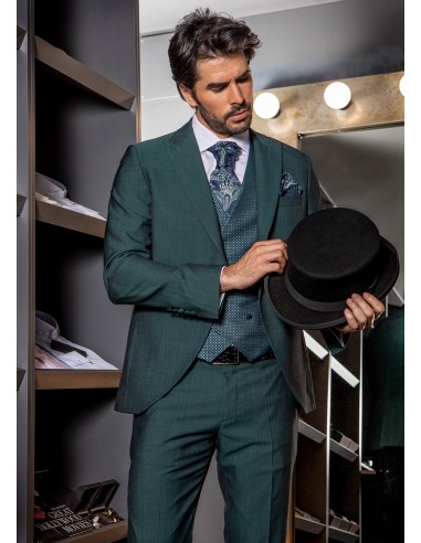 Traje de novio verde