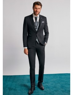 Traje de novio negro