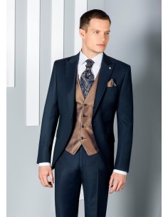 Traje ceremonial azul noche