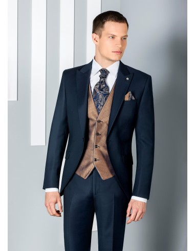 Traje ceremonial azul noche
